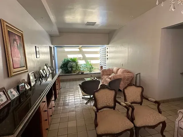 Casa com 352m² 3 quartos e 4 banheiros, à venda, no bairro Vermelha em Teresina