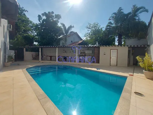 Casa com 325m² 4 quartos e 4 banheiros, à venda, no bairro Campo Grande em Rio de Janeiro