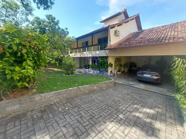Casa com 325m² 4 quartos e 4 banheiros, à venda, no bairro Campo Grande em Rio de Janeiro