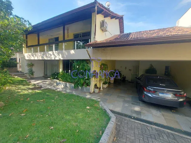 Casa com 325m² 4 quartos e 4 banheiros, à venda, no bairro Campo Grande em Rio de Janeiro