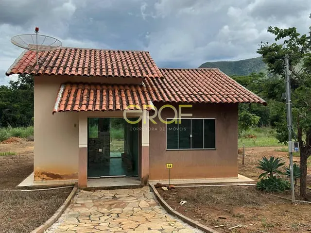 Casa 2 quartos e 1 banheiro, à venda, no bairro Centro em Formosa