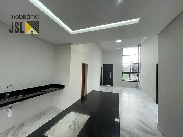 Casa com 300m² 3 quartos e 2 banheiros, à venda, no bairro Condomínio Terras do Vale em Caçapava