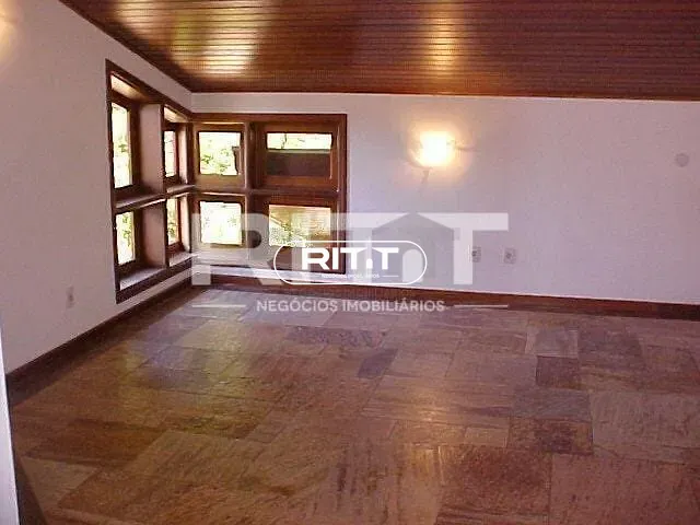 Casa com 1100m² 5 quartos e 1 banheiro, à venda, no bairro Colinas do Ermitage (Sousas) em Campinas