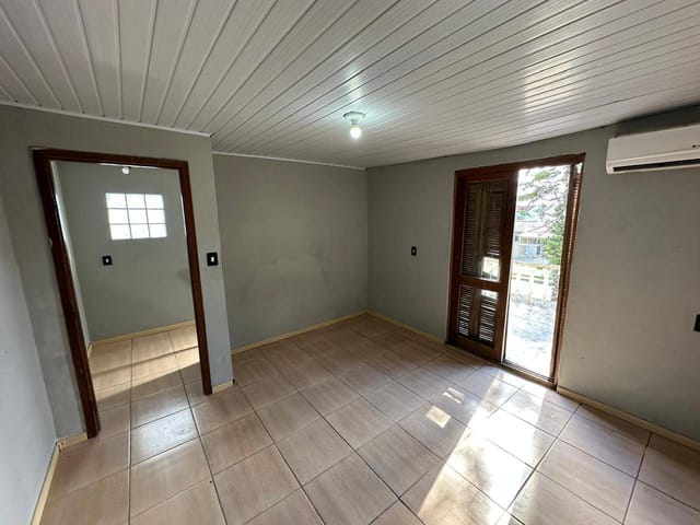 Casa com 190m² 2 quartos e 1 banheiro, à venda, no bairro Areal em Pelotas