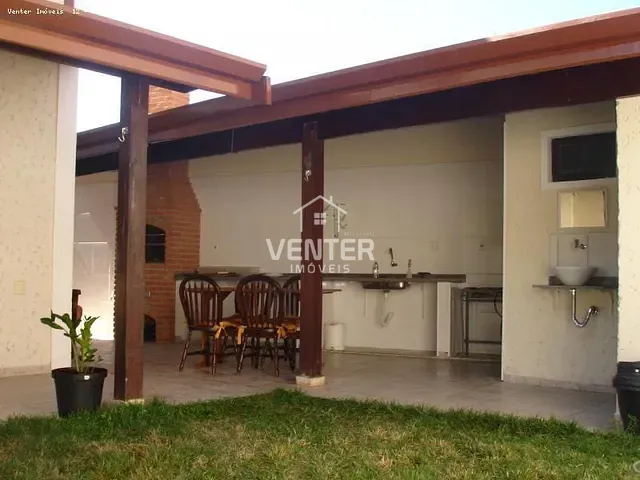 Casa com 333m² 3 quartos e 2 banheiros, à venda, no bairro Residencial São Charbel em Taubaté