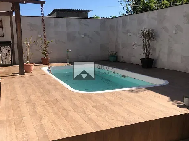 Casa com 280m² 4 quartos e 3 banheiros, à venda, no bairro Itaipu em Niterói