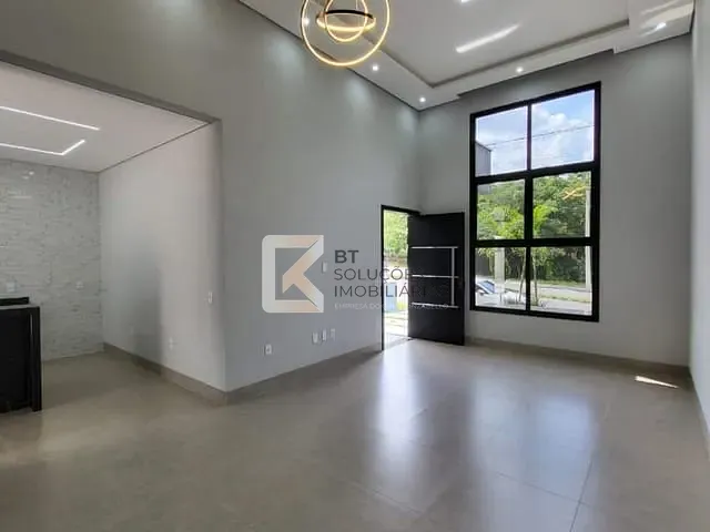 Casa com 200m² 3 quartos e 2 banheiros, à venda, no bairro Loteamento Park Gran Reserve em Indaiatuba