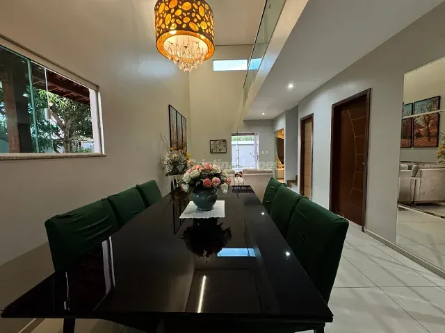 Casa com 550m² 4 quartos e 5 banheiros, à venda, no bairro Vale Quem Tem em Teresina
