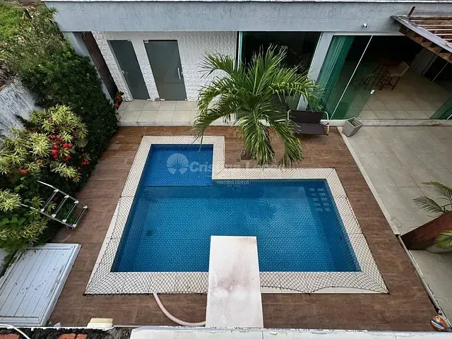 Casa com 550m² 4 quartos e 5 banheiros, à venda, no bairro Vale Quem Tem em Teresina