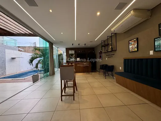 Casa com 550m² 4 quartos e 5 banheiros, à venda, no bairro Vale Quem Tem em Teresina
