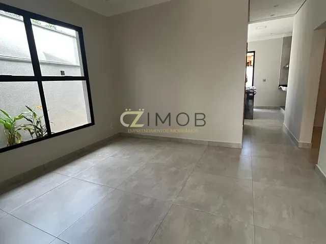 Casa com 250m² 3 quartos e 5 banheiros, à venda, no bairro Jardim Valencia em Ribeirão Preto