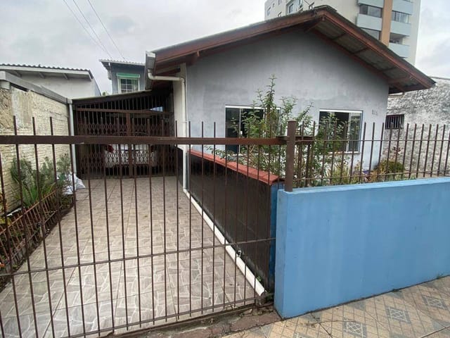 Casa 1 quarto e 1 banheiro, para alugar, no bairro São Vicente em Itajaí