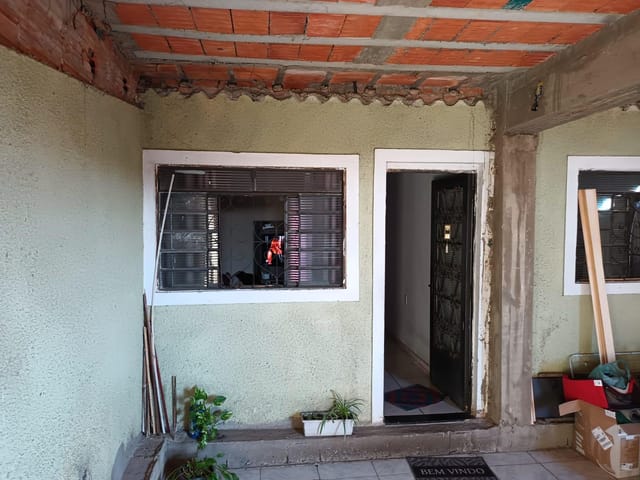 Casa com 250m² 2 quartos e 1 banheiro, à venda, no bairro JARDIM FLORENCE em Campinas