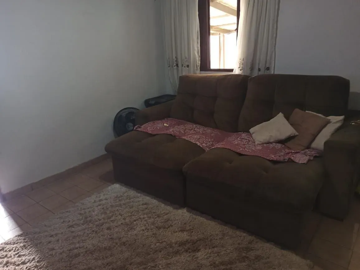 Casa, 3 quartos, 250 m² - Foto 2