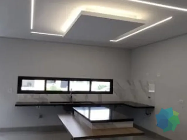 Casa com 341m² 3 quartos e 2 banheiros, à venda, no bairro Condomínio Lagos D'Icaraí em Salto