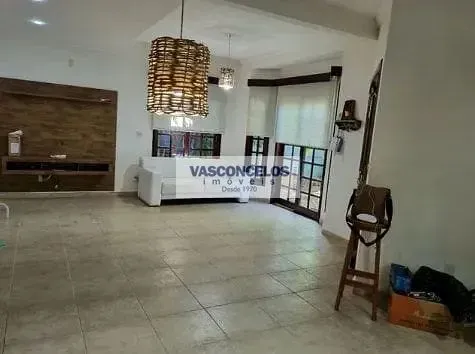 Casa, 5 quartos, 237 m² - Foto 1