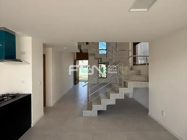 Casa com 275m² 3 quartos e 4 banheiros, à venda, no bairro Limoeiro em Camaçari