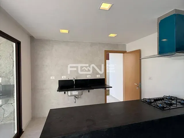 Casa com 275m² 3 quartos e 4 banheiros, à venda, no bairro Limoeiro em Camaçari