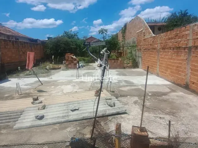 Casa 2 quartos e 1 banheiro, à venda, no bairro Acaiaca em Belo Horizonte