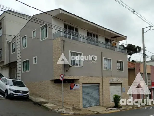 Casa com 150m² 4 quartos e 4 banheiros, à venda, no bairro Centro em Ponta Grossa