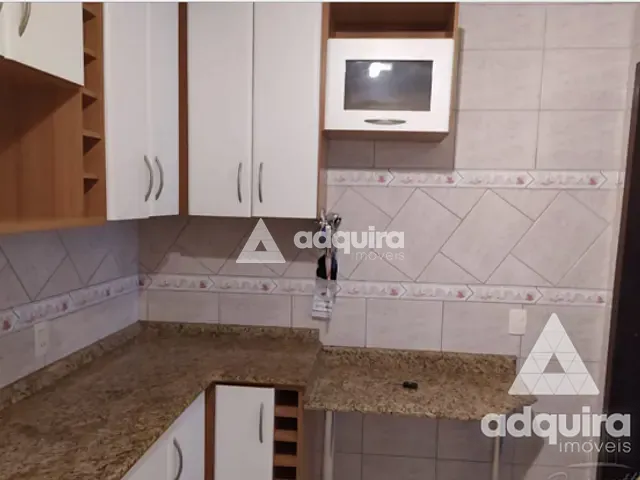 Casa com 150m² 4 quartos e 4 banheiros, à venda, no bairro Centro em Ponta Grossa