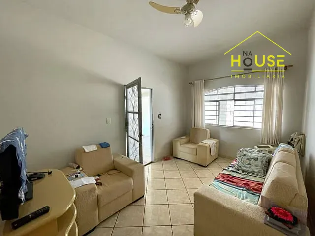 Casa com 250m² 3 quartos e 2 banheiros, à venda, no bairro Vila América em Votuporanga
