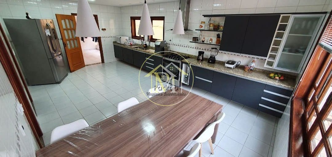 Casa à venda com 4 quartos, 510m² - Foto 11