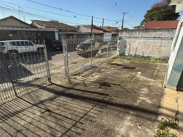 Casa com 260m² 3 quartos e 1 banheiro, à venda, no bairro Jardim Vale do Sol em São José dos Campos