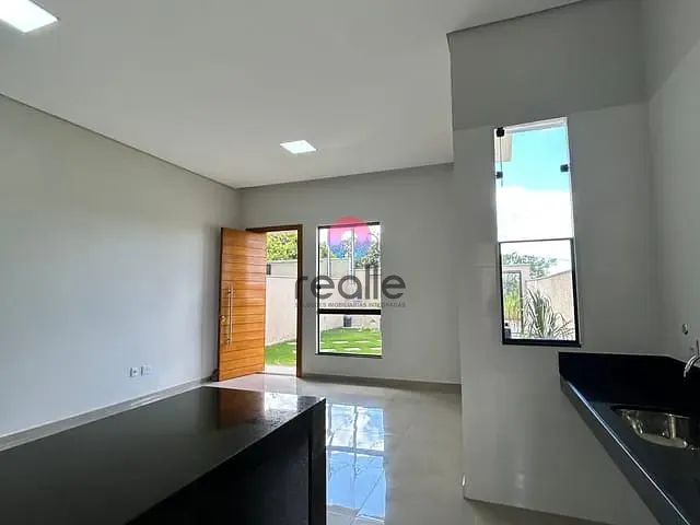 Casa com 250m² 3 quartos e 2 banheiros, à venda, no bairro Novo Santos Dumont em Lagoa Santa