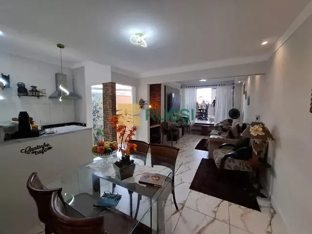 Casa com 125m² 2 quartos e 2 banheiros, à venda, no bairro Bosque dos Eucaliptos em São José dos Campos