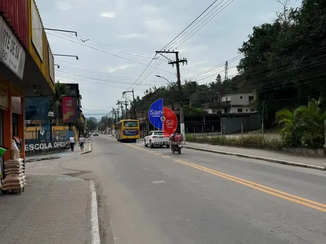 Conjunto comercial à venda, no bairro Centro em Magé