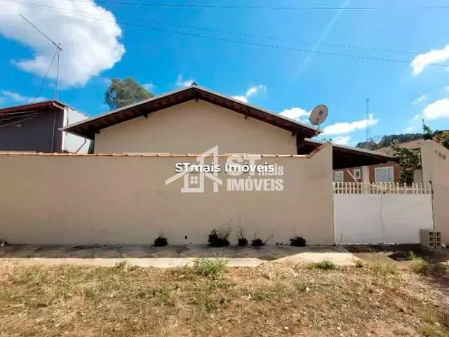 Casa com 284m² 3 quartos e 2 banheiros, à venda, no bairro Clube UVA em Andradas