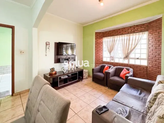 Casa com 161m² 2 quartos e 1 banheiro, à venda, no bairro Vila Lemos em Campinas