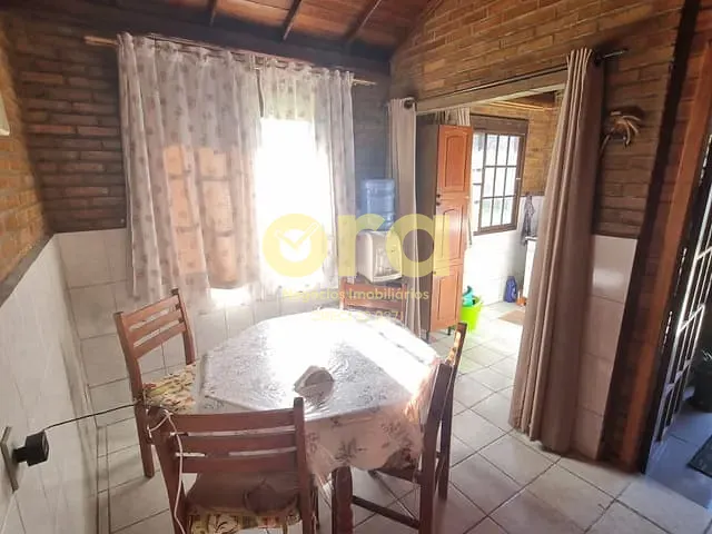 Casa com 130m² 2 quartos e 2 banheiros, à venda, no bairro Padre Reus em Pelotas
