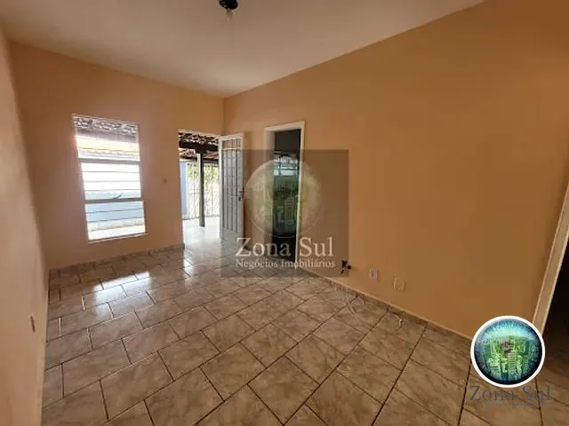 Casa com 100m² 3 quartos e 2 banheiros, à venda, no bairro Jardim Santa Barbara em Sorocaba