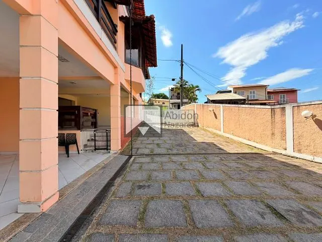 Casa com 420m² 4 quartos e 4 banheiros, à venda, no bairro Badu em Niterói