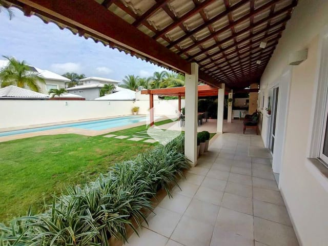 Casa com 824m² 5 quartos e 8 banheiros, à venda, no bairro Barra da Tijuca em Rio de Janeiro
