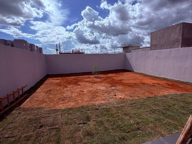 Casa com 300m² 3 quartos e 1 banheiro, à venda, no bairro Parque Amazonas em Sinop