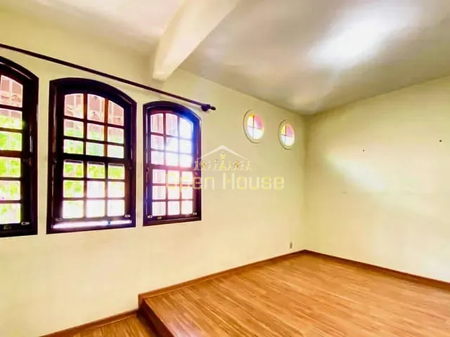 Casa com 153m² 3 quartos e 2 banheiros, à venda, no bairro Vila Santa Cecília em Volta Redonda