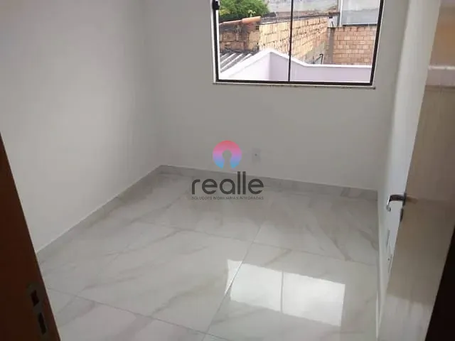 Casa com 166m² 3 quartos e 2 banheiros, à venda, no bairro Santa Monica em Belo Horizonte