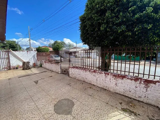 Casa 3 quartos e 2 banheiros, para alugar, no bairro Santo Antônio em Chapecó