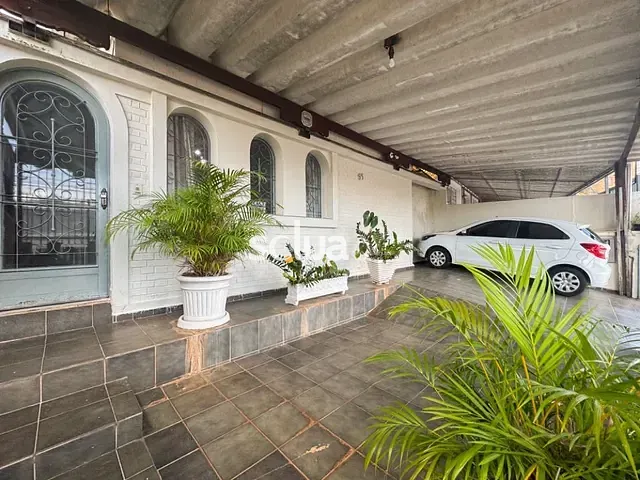 Casa com 300m² 3 quartos e 2 banheiros, à venda, no bairro Chácara da Barra em Campinas