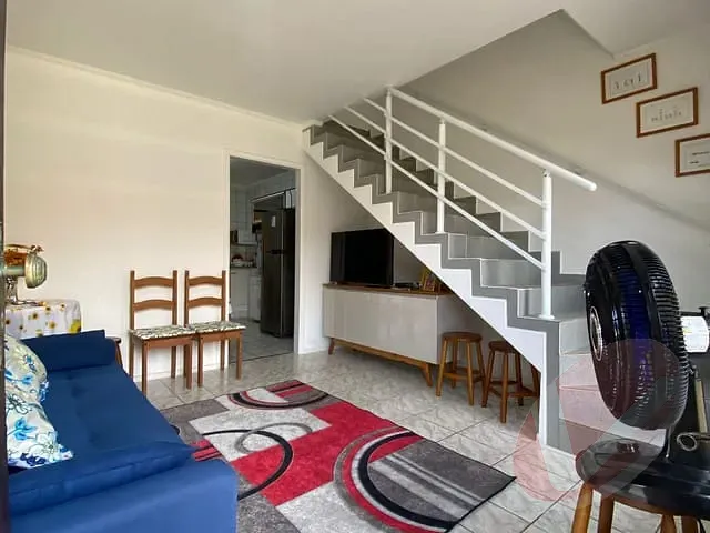 Casa com 112m² 2 quartos e 2 banheiros, à venda, no bairro Real em Praia Grande