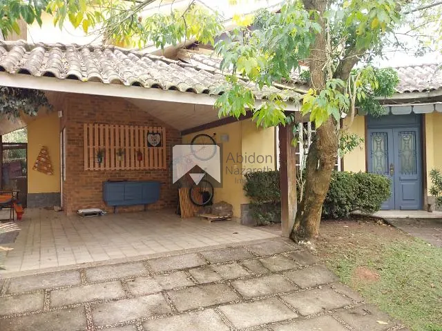 Casa com 860m² 5 quartos e 4 banheiros, à venda, no bairro Badu em Niterói
