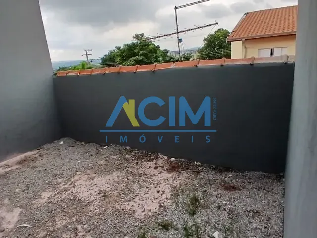 Casa com 130m² 2 quartos e 2 banheiros, à venda, no bairro Sylvio Rinaldi I em Jaguariúna