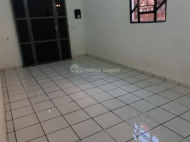 Casa com 160m² 2 quartos e 2 banheiros, à venda, no bairro Vale Quem Tem em Teresina