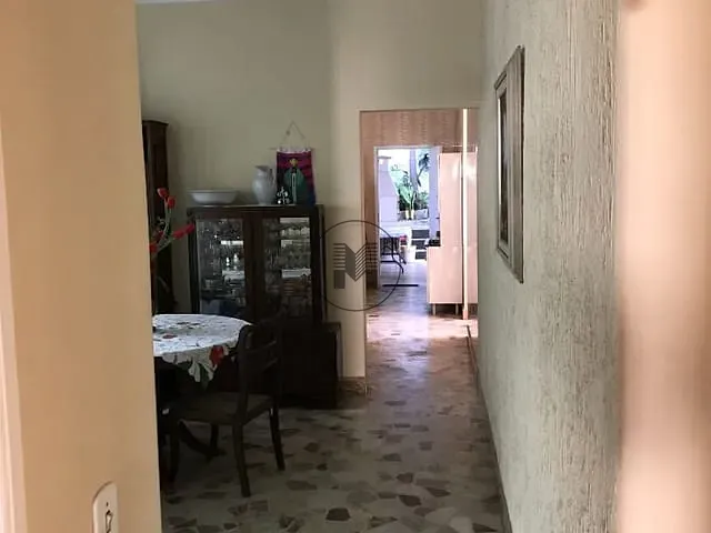 Casa com 363m² 4 quartos e 3 banheiros, à venda, no bairro Centro em Aparecida