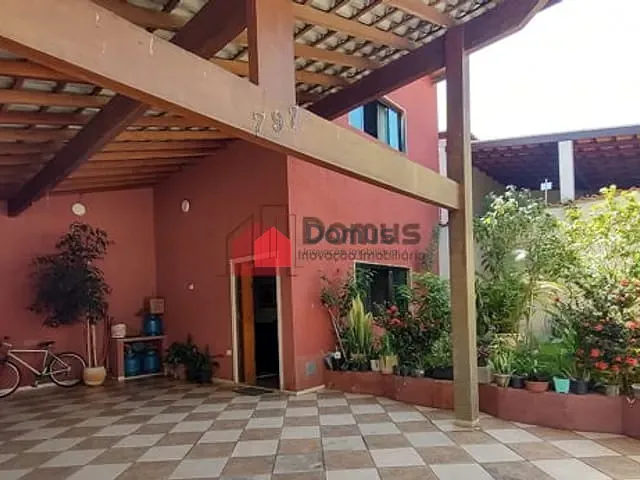 Casa com 250m², à venda, no bairro Alto do Cardoso em Pindamonhangaba
