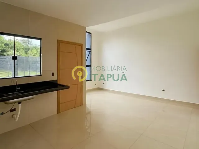 Casa com 130m² 2 quartos e 1 banheiro, à venda, no bairro Olímpico em Londrina