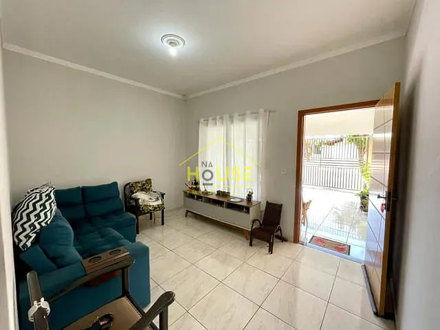 Casa com 200m² 3 quartos e 2 banheiros, à venda, no bairro Jardim dos Ypes em Valentim Gentil